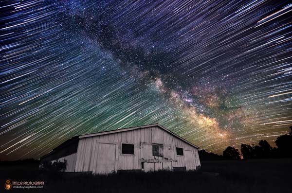 1-mm-milky-way-star-trails-2