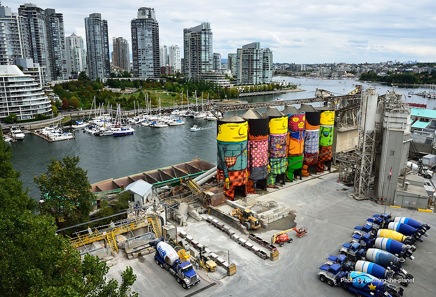 giants-graffiti-industrial-silos-os-gemeos-1
