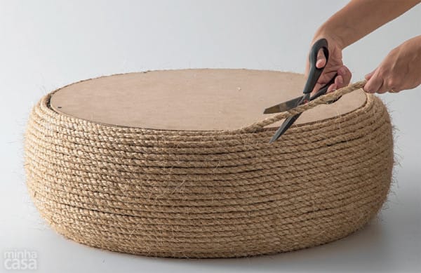 rope-ottoman-step08-600x389