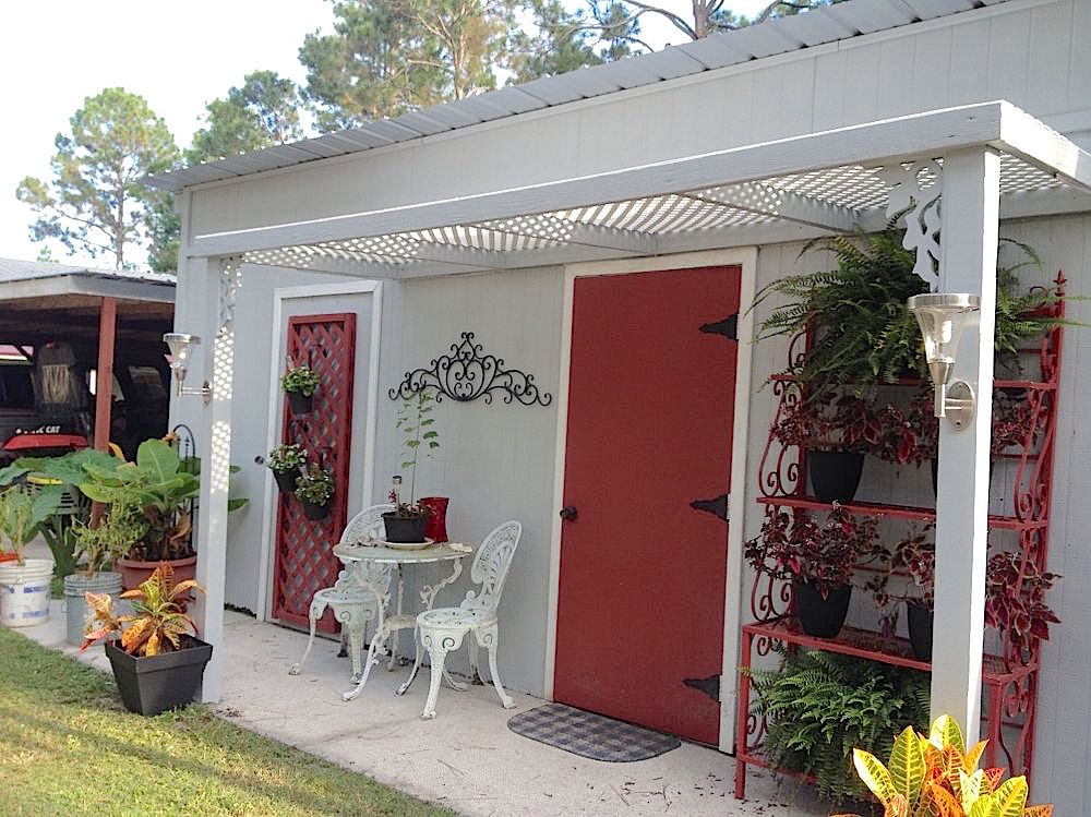i-turned-an-18-year-old-storage-shed-into-a-cottage-diy-home-decor-home-improvement-1