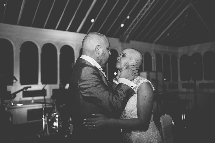 bride-shaves-hair-cancer-terminally-ill-husband-craig-joan-lyons-8