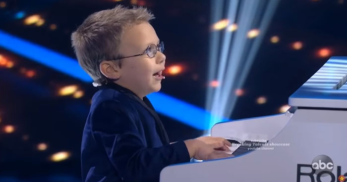 blind piano prodigy